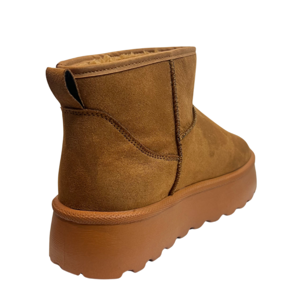 Botas para invierno cafe dupe de UGG color camel o cafe con peluche por dentro, plataforma chunky.